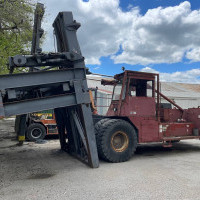 1976 Diesel Taylor Y85-WOC Container Handlers Loaded Empty