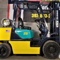 2004 Komatsu FG25T-12