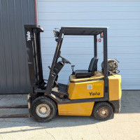 2001 Yale GLP040